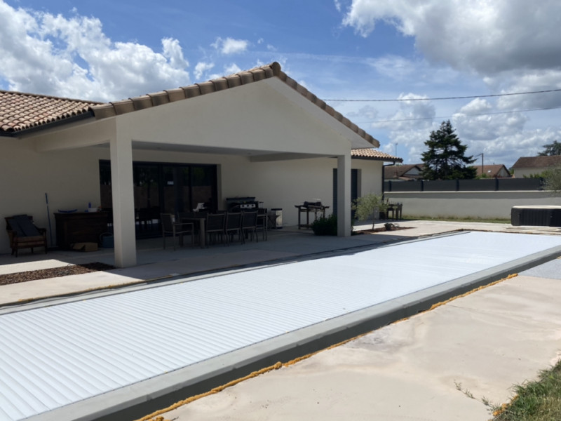 Maison neuve 195m2 avec piscine miroir photo 1